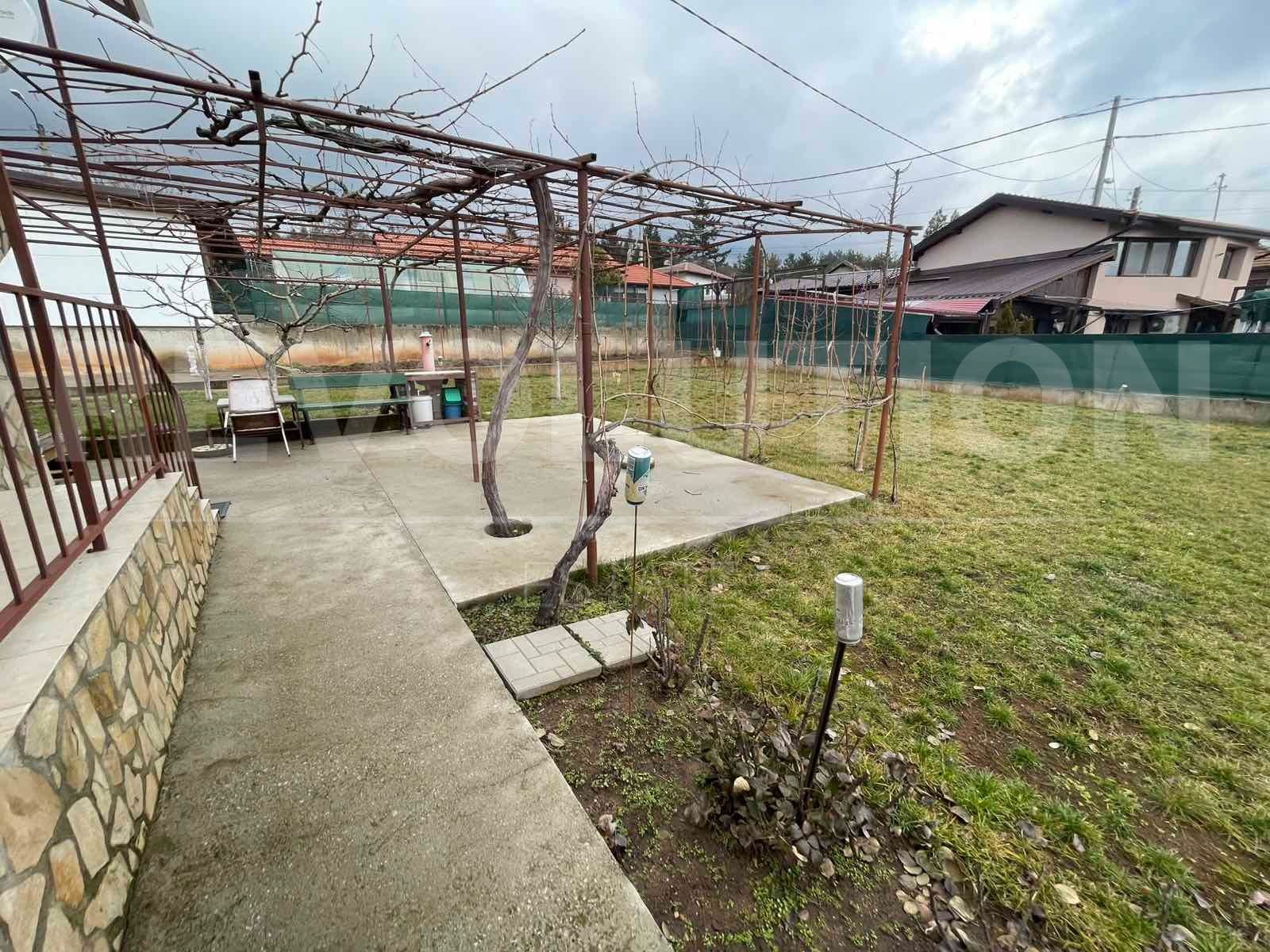 Продава КЪЩА, гр. София, с. Войнеговци, снимка 10 - Къщи - 53902574