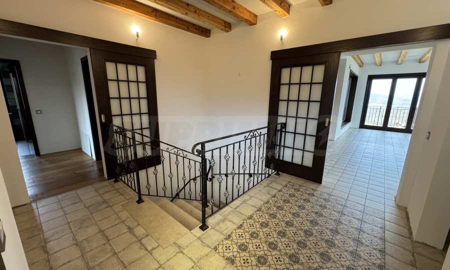 Продава КЪЩА, гр. Елена, област Велико Търново, снимка 12 - Къщи - 55693704