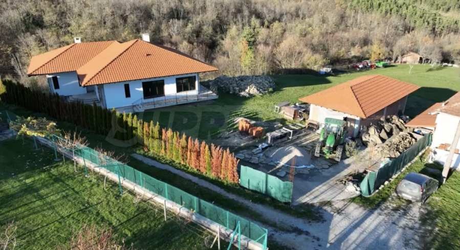 Продава КЪЩА, гр. Елена, област Велико Търново, снимка 6 - Къщи - 55693704