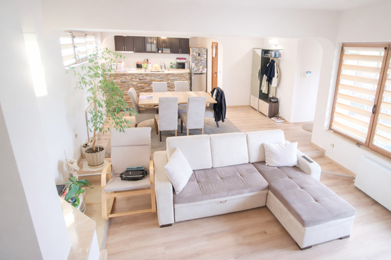 Продава КЪЩА в град Варна, м-т Евксиноград - 170 кв.м / 400 000 € » 782 332.00 лв., ХОЛДИНГ ГРУП