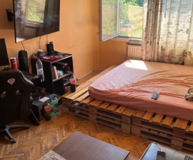 На продаж 1 спальня