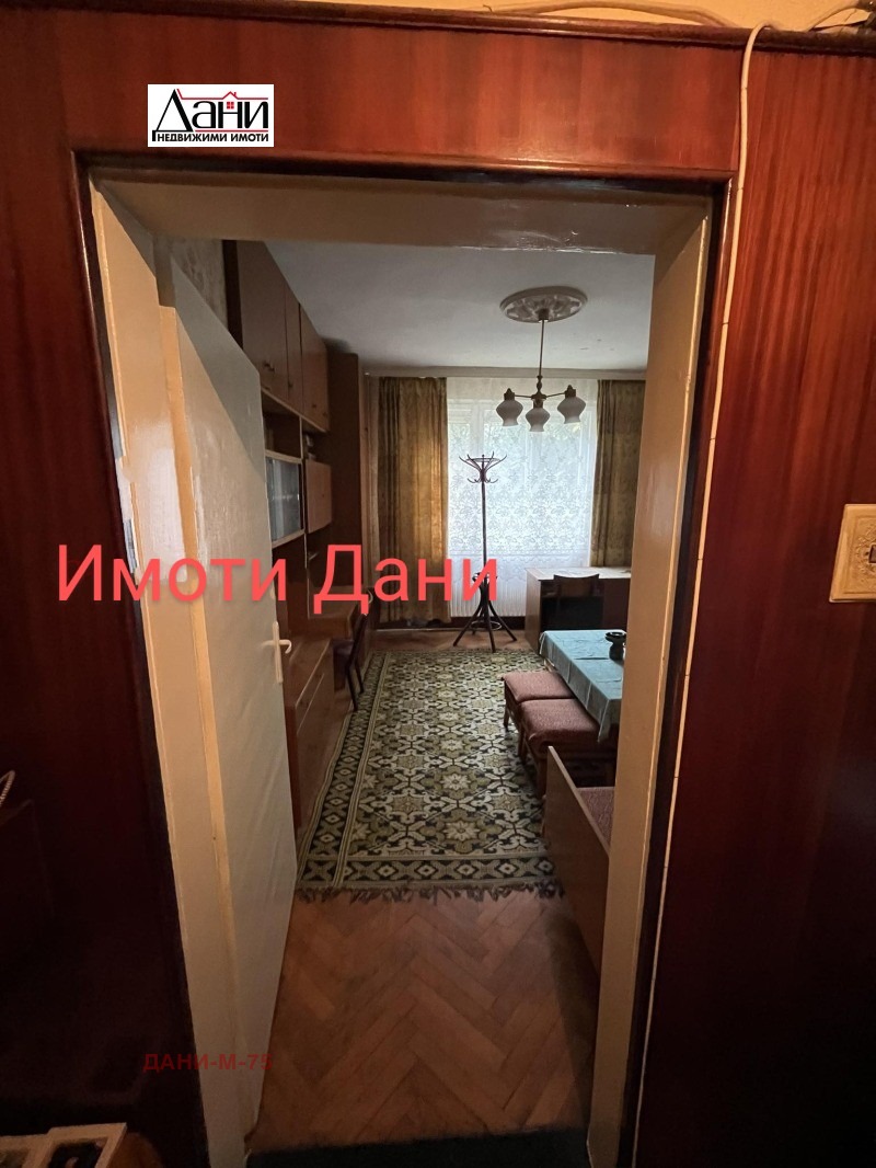 Продава 3-СТАЕН, гр. Шумен, Херсон, снимка 4 - Aпартаменти - 49363819