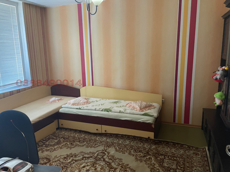 Продаја  3 спаваће собе регион Бургас , Карнобат , 89 м2 | 55287407 - слика [11]