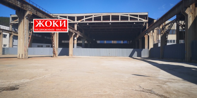 Продава СКЛАД в град Перник, Мошино - 2432 кв.м / 1 280 000 € » 2 503 462.40 лв., ЖОКИ ЕООД