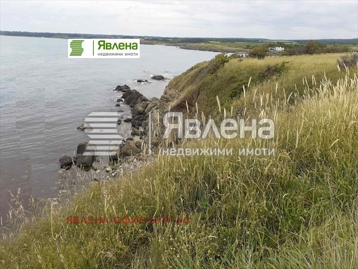 Myytävänä  Juoni Burgasin alue , Varvara , 2063 neliömetriä | 18204482