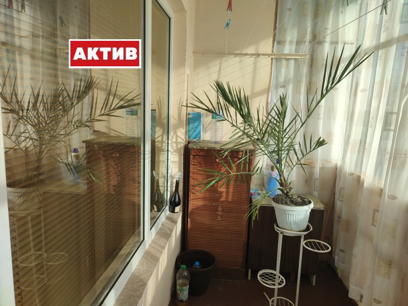 Продава  2-стаен град Търговище , Запад 3 , 60 кв.м | 45905960 - изображение [3]