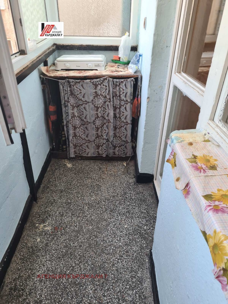 Продава  4-стаен град Кърджали , Център , 87 кв.м | 13843243 - изображение [11]