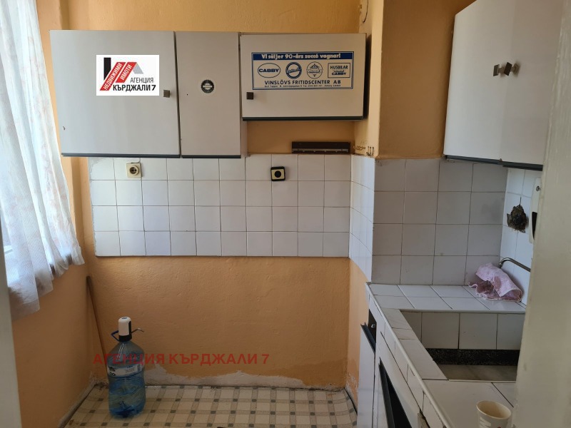 Продава  4-стаен град Кърджали , Център , 87 кв.м | 13843243 - изображение [7]