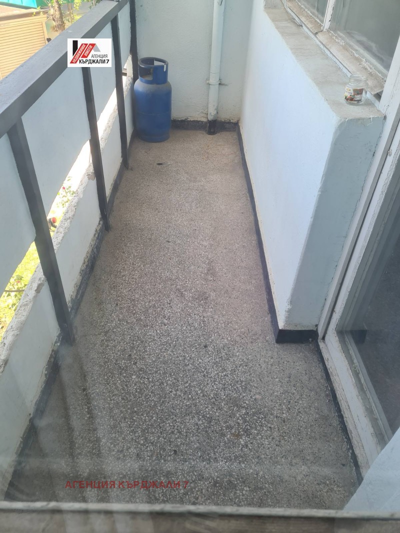 Продава  4-стаен град Кърджали , Център , 87 кв.м | 13843243 - изображение [14]