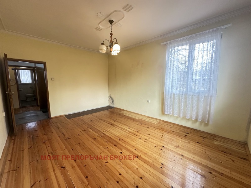 Продава ЕТАЖ ОТ КЪЩА, гр. София, Оборище, снимка 4 - Етаж от къща - 52291375