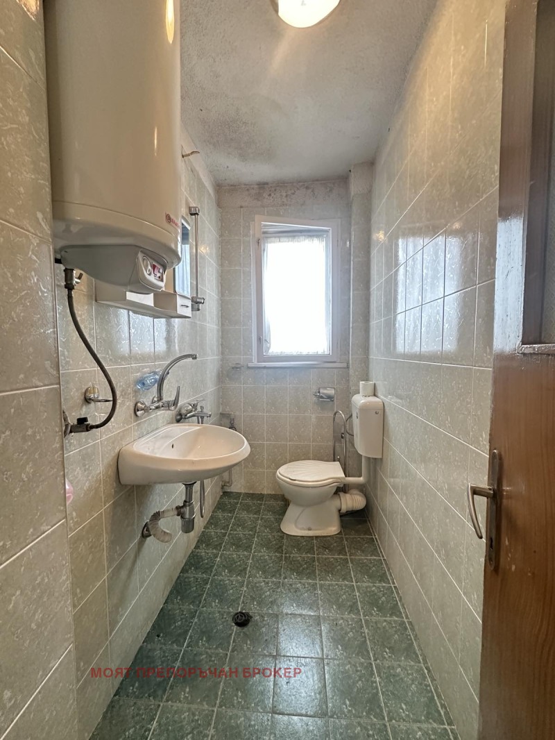 Продава ЕТАЖ ОТ КЪЩА, гр. София, Оборище, снимка 13 - Етаж от къща - 52291375