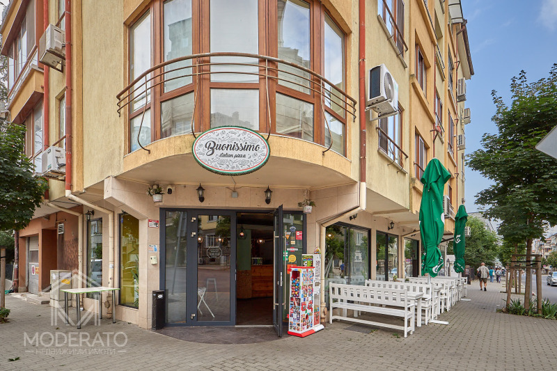 Myytävänä  Baari; Kahvila Burgas , Tsentar , 192 neliömetriä | 49812984