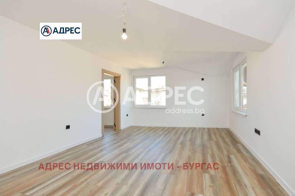 Продава 3-СТАЕН, гр. Бургас, Център, снимка 2 - Апартаменти - 53825379