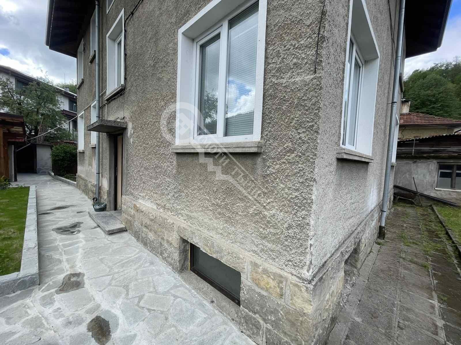 Продава ЕТАЖ ОТ КЪЩА, гр. Трявна, област Габрово, снимка 2 - Етаж от къща - 54589844