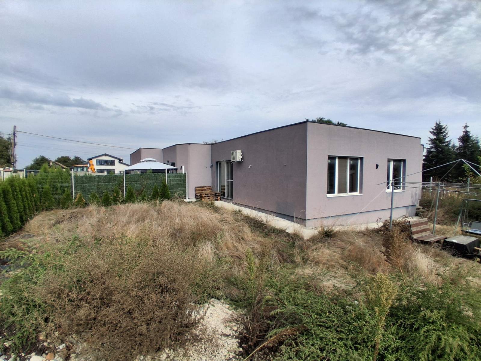 Продава КЪЩА, гр. Добрич, м-т Газибаба, снимка 3 - Къщи - 56294245