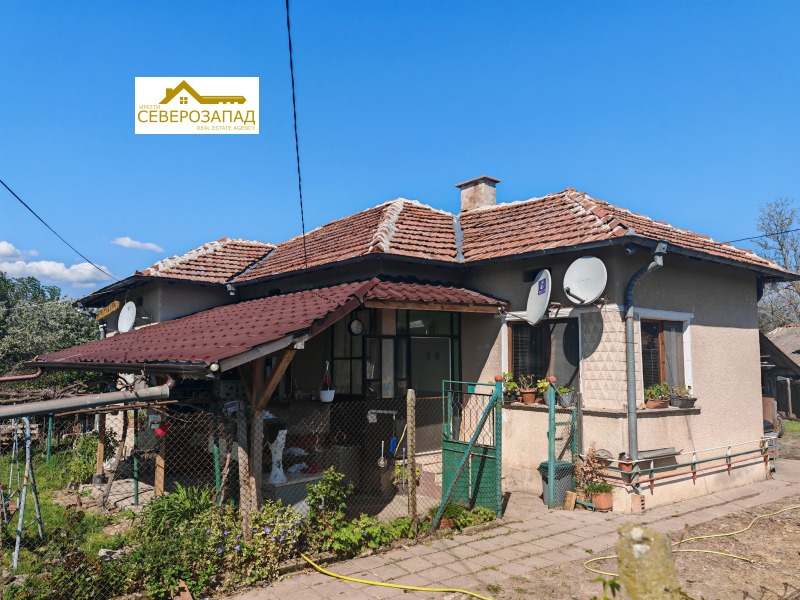 Продава КЪЩА в област Монтана, с. Славотин - 76 кв.м / 40 000 € » 78 233.20 лв., ИМОТИ СЕВЕРОЗАПАД