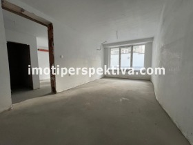 1 quarto Kiutchuk Parij, Plovdiv 2