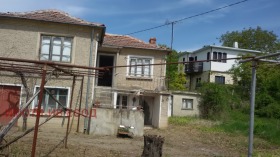 Продажба на имоти в с. Прилеп, област Добрич - изображение 1 