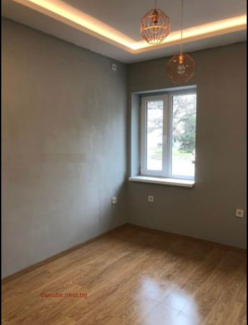 Na prodej  2 ložnice Ruse , Vazraždane , 71 m2 | 79295405