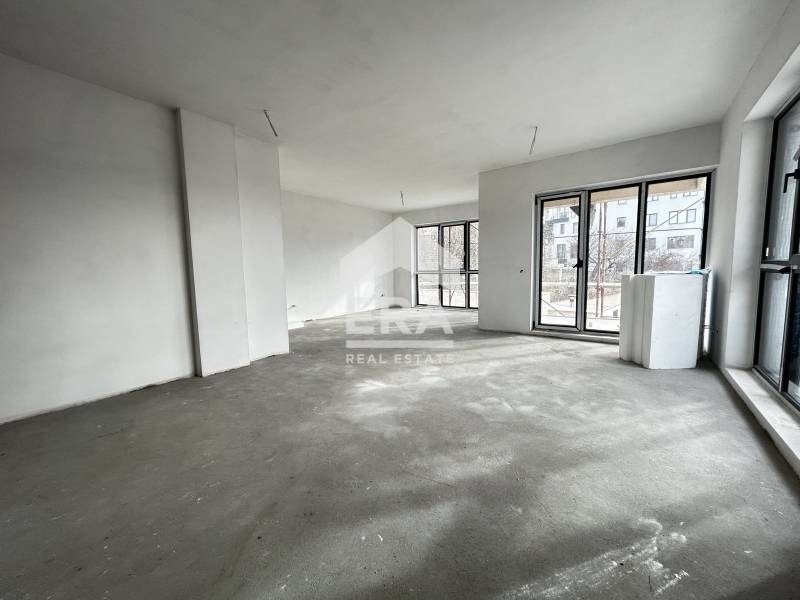 Продава 4-СТАЕН, гр. Варна, Бриз, снимка 6 - Апартаменти - 41117686