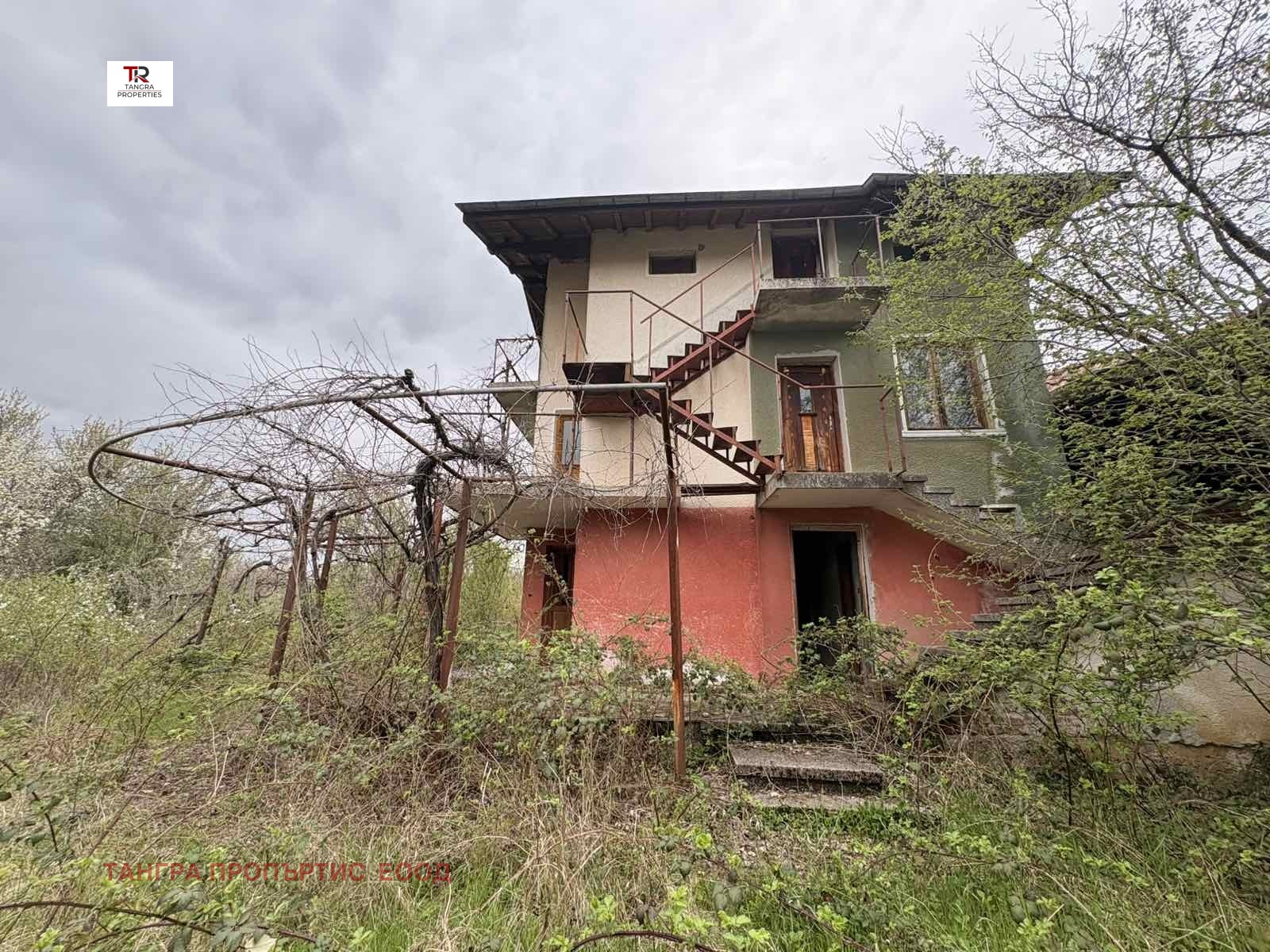 Продава КЪЩА, с. Згурово, област Кюстендил