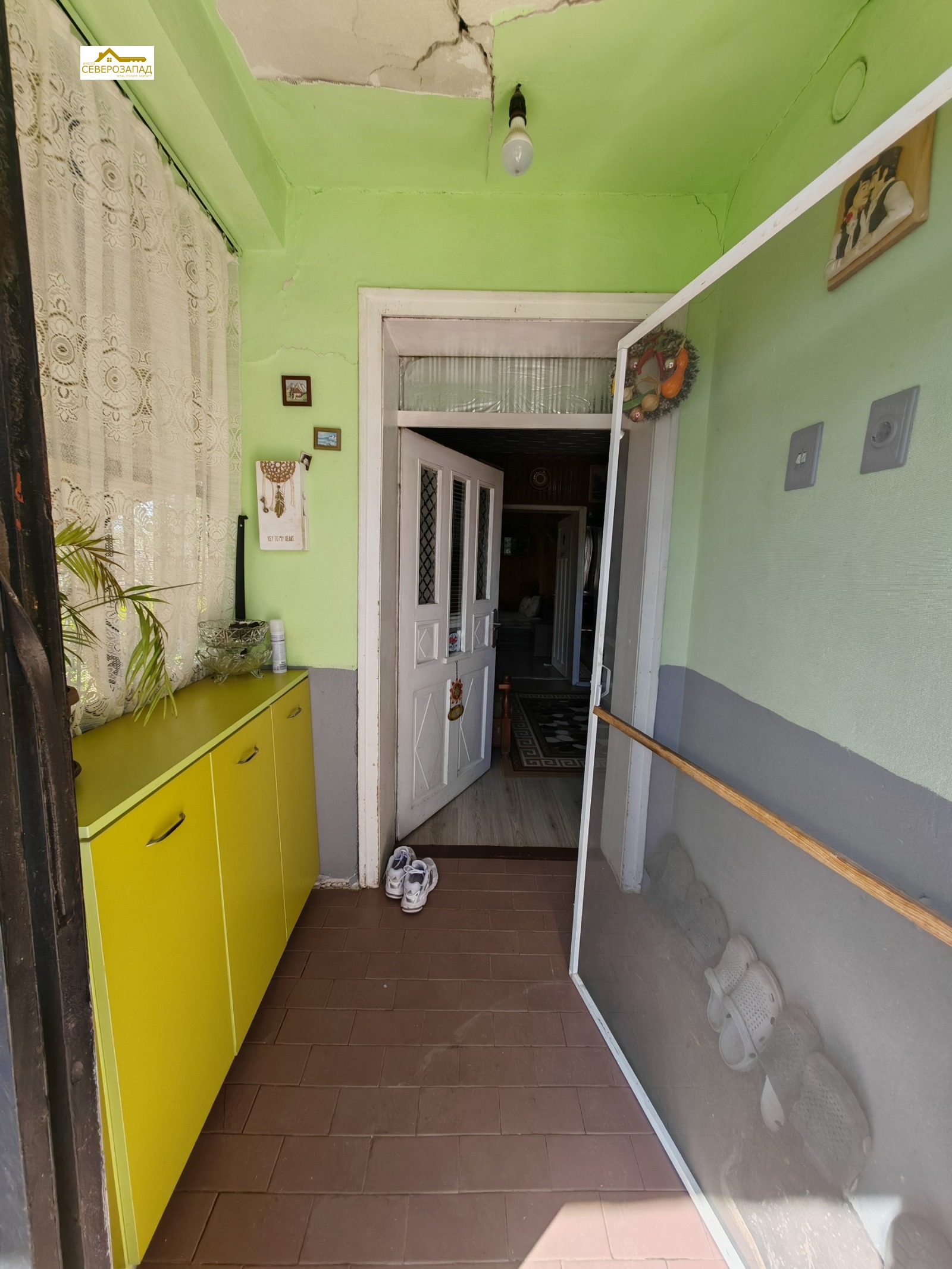 Продава КЪЩА, с. Славотин, област Монтана, снимка 3 - Къщи - 54329544