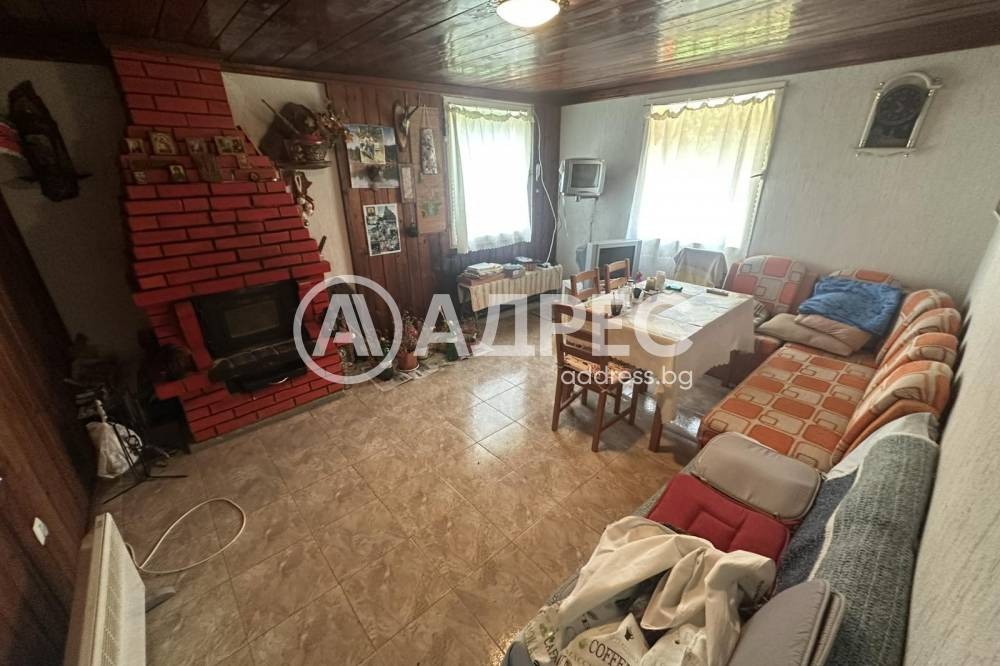 Продава КЪЩА, с. Боснек, област Перник, снимка 2 - Къщи - 55380129