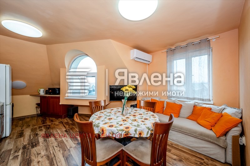 Продава 3-СТАЕН, гр. София, Оборище, снимка 2 - Апартаменти - 53715964