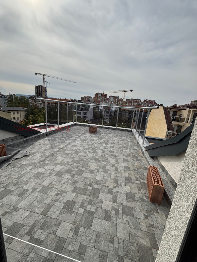 De vânzare  3 dormitoare Sofia , Țentâr , 102 mp | 34278587 - imagine [9]