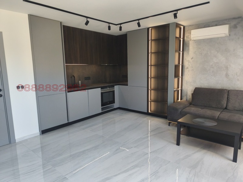 Продава 3-СТАЕН, гр. София, Център, снимка 2 - Апартаменти - 53281613