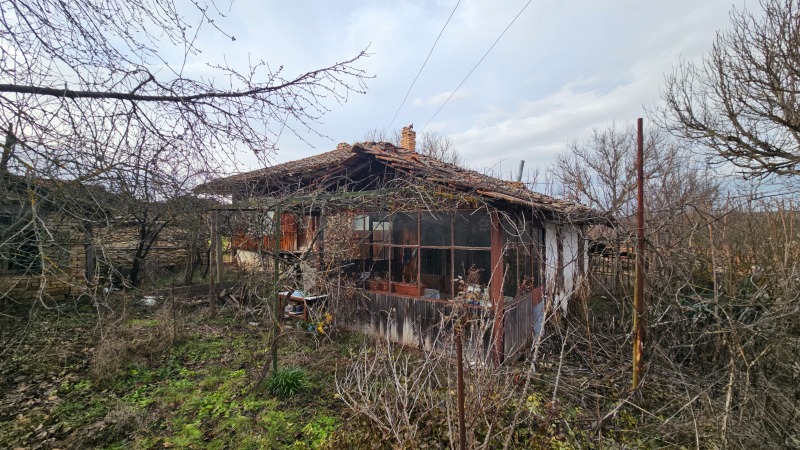 Продава КЪЩА, с. Ушинци, област Разград