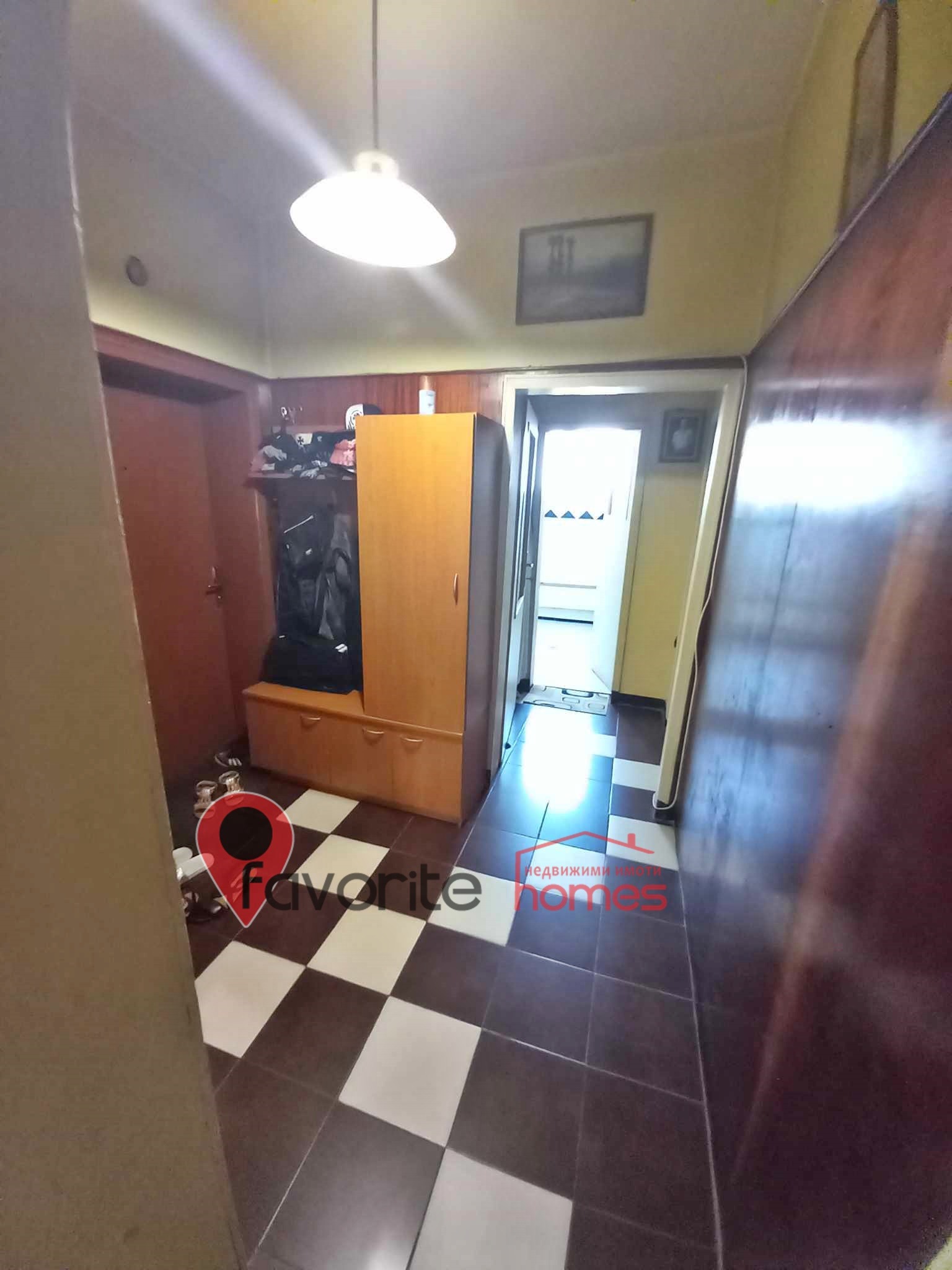 Продава ЕТАЖ ОТ КЪЩА, гр. Шумен, Добруджански, снимка 2 - Етаж от къща - 53680170