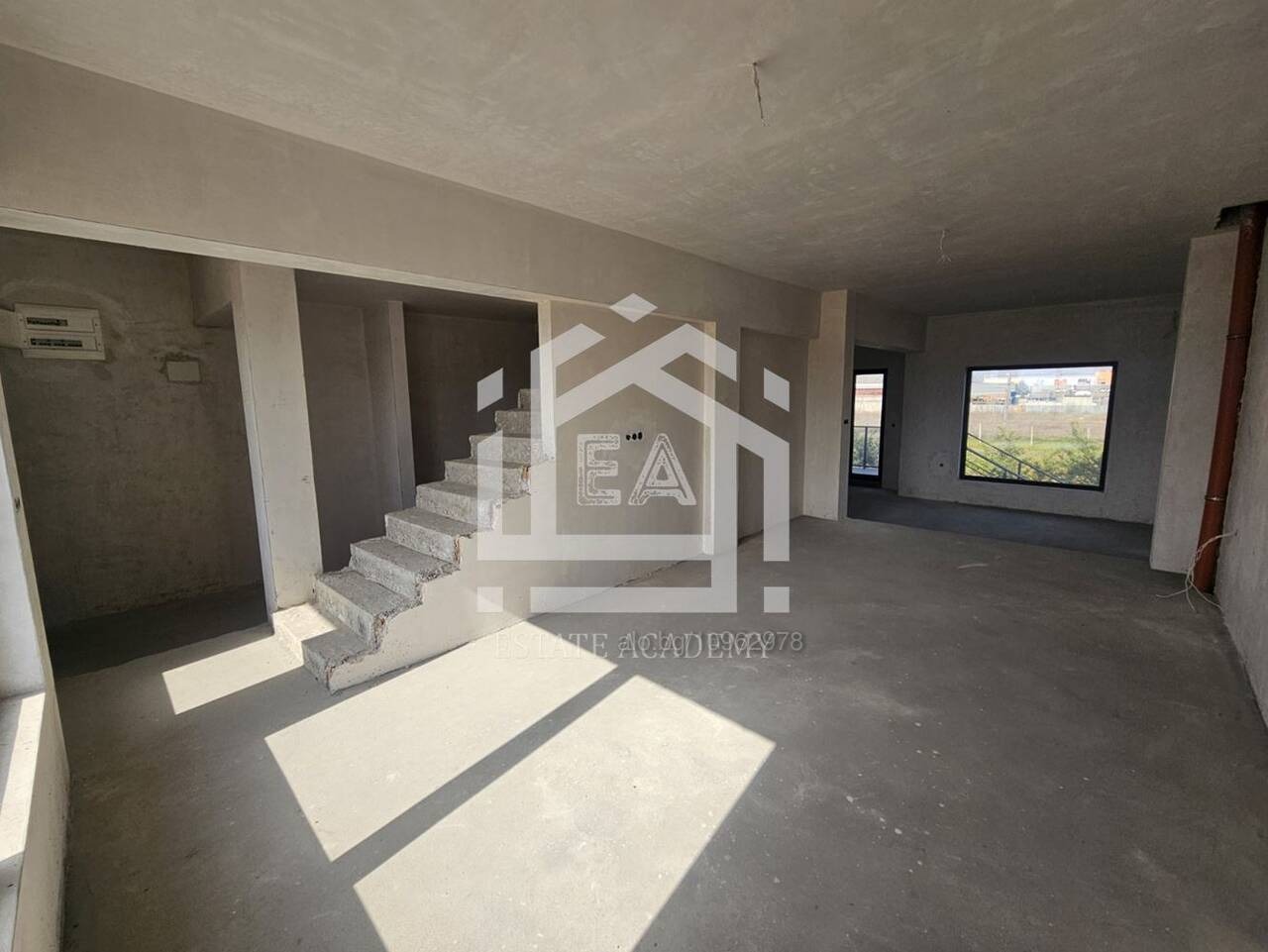 Продава КЪЩА, гр. Пловдив, Христо Смирненски, снимка 2 - Къщи - 53711253