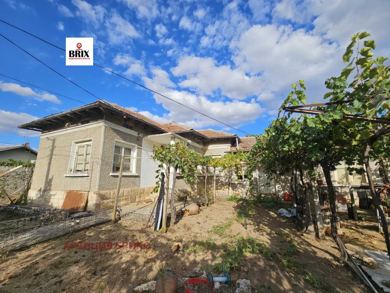 Продава КЪЩА в област Разград, гр. Кубрат - 100 кв.м / 31 000 € » 60 630.73 лв., АГЕНЦИЯ БРИКС