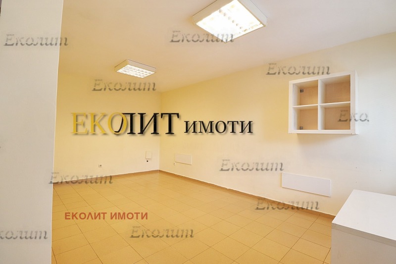 Продава 3-СТАЕН, гр. София, Център, снимка 2 - Aпартаменти - 47802826