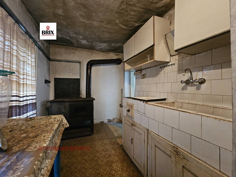 Продава  Къща област Разград , гр. Кубрат , 100 кв.м | 90438354 - изображение [4]
