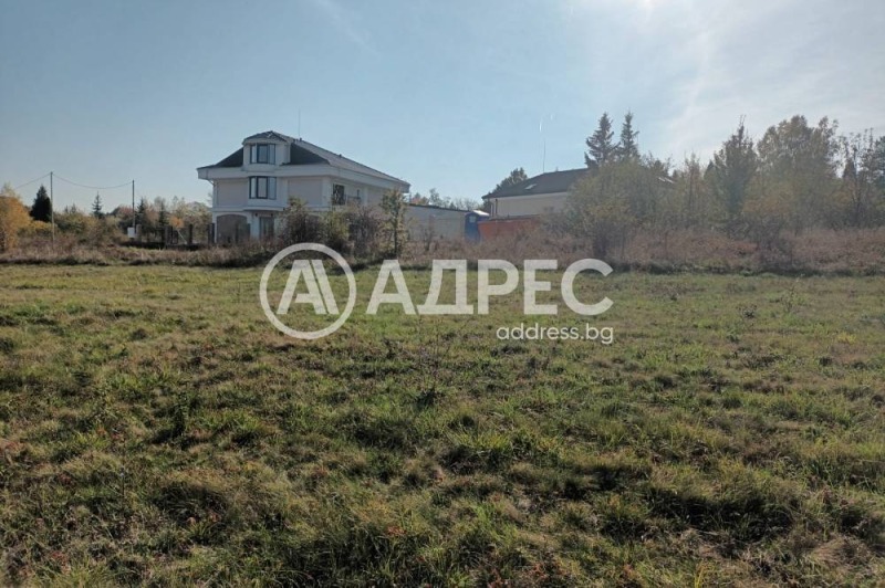 Eladó  Cselekmény Sofia , Bankja , 1400 négyzetméter | 87912055