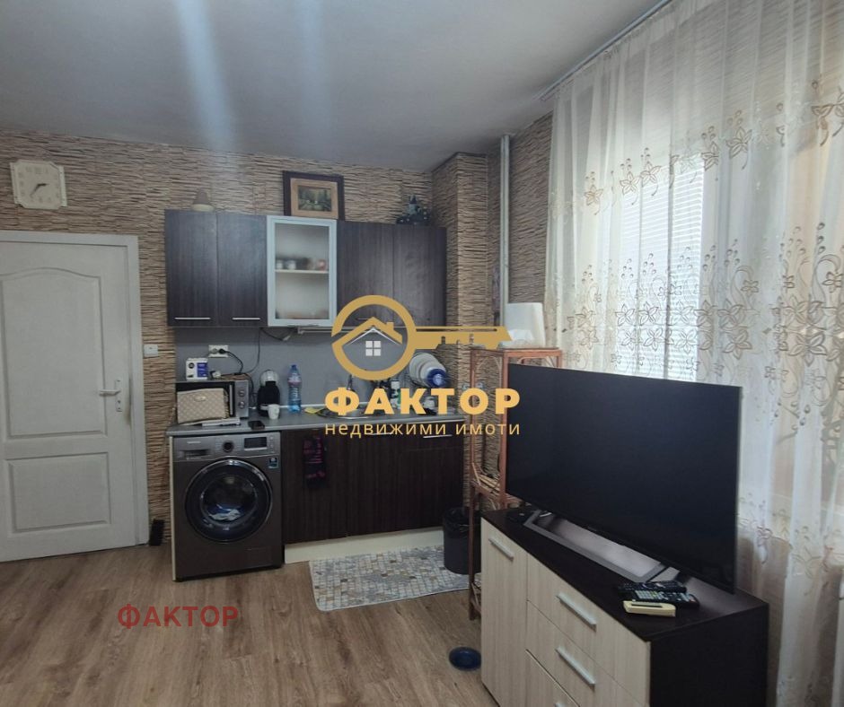 Продава 2-СТАЕН, гр. Пловдив, Тракия, снимка 2 - Апартаменти - 51064522