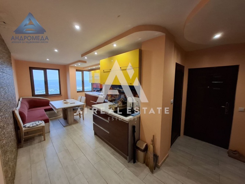 Продава  3-стаен град Плевен , Дружба 4 , 83 кв.м | 77902128 - изображение [2]