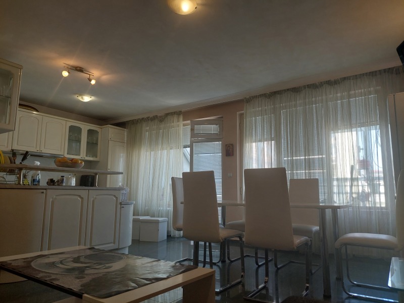 Eladó  3 hálószobás Sofia , Borovo , 225 négyzetméter | 47796940 - kép [3]
