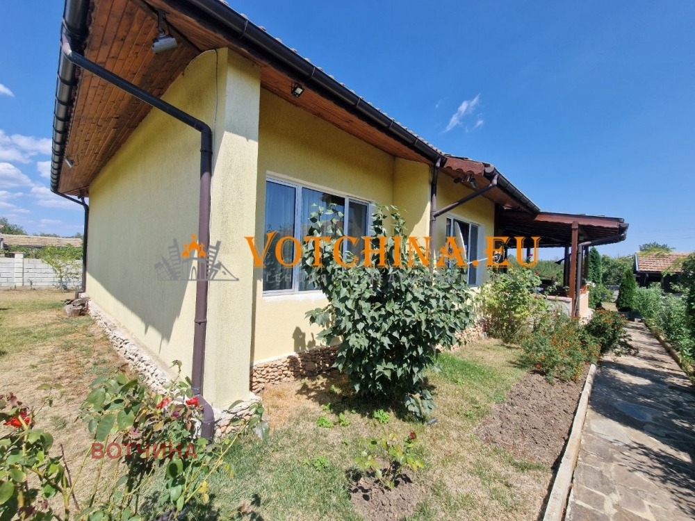 Продава КЪЩА, с. Славеево, област Добрич, снимка 14 - Къщи - 55336307