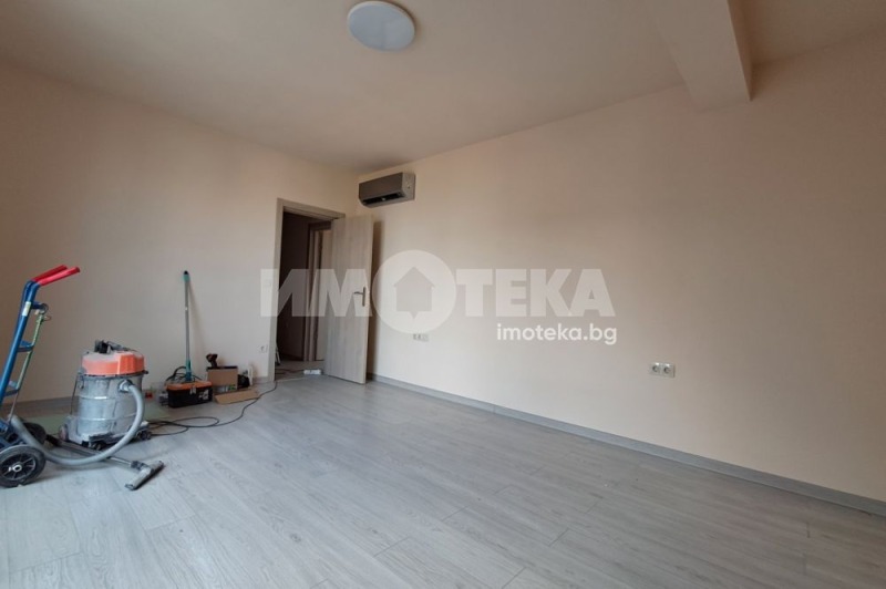 Na prodej  1 ložnice Sofia , Ljulin - centar , 83 m2 | 21123712 - obraz [8]
