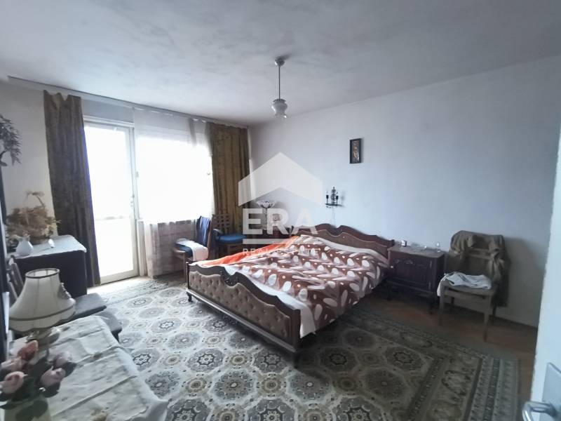 Продава 3-СТАЕН, гр. Велико Търново, Света гора, снимка 2 - Апартаменти - 52615168