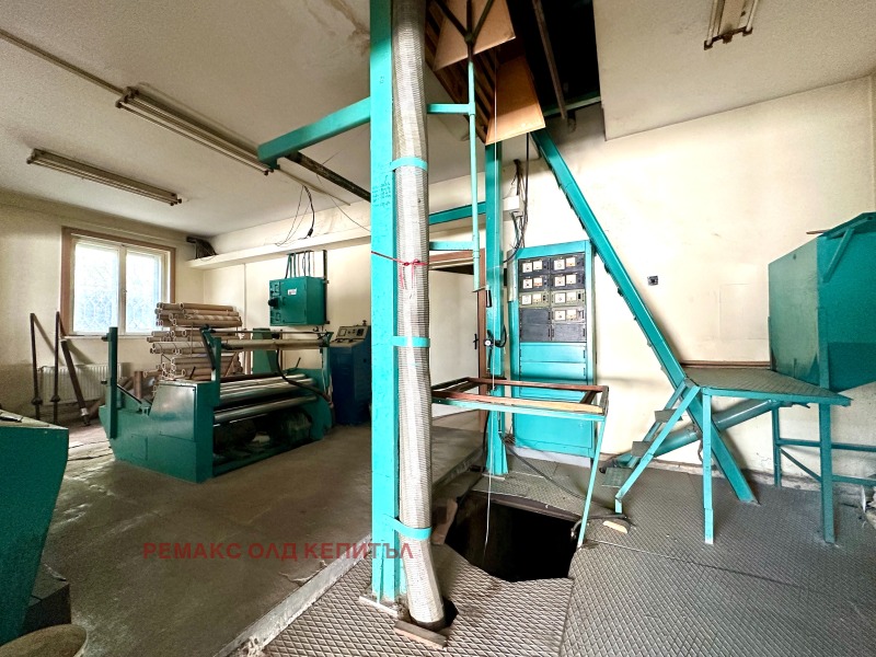 Продава ПРОМ. ПОМЕЩЕНИЕ, с. Самоводене, област Велико Търново, снимка 9 - Производствени сгради - 52328826