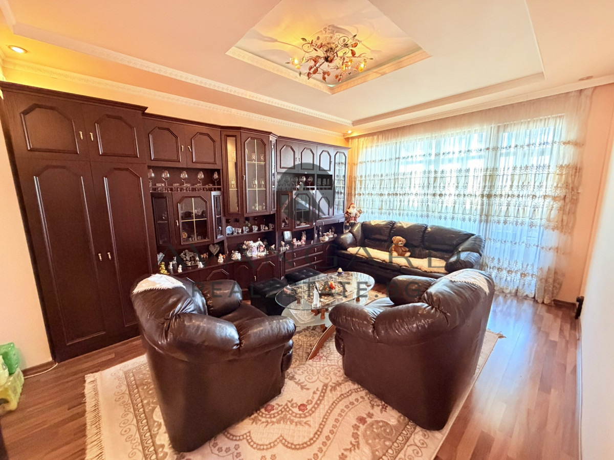 Продава 3-СТАЕН, гр. Пловдив, Изгрев, снимка 2 - Апартаменти - 56006901