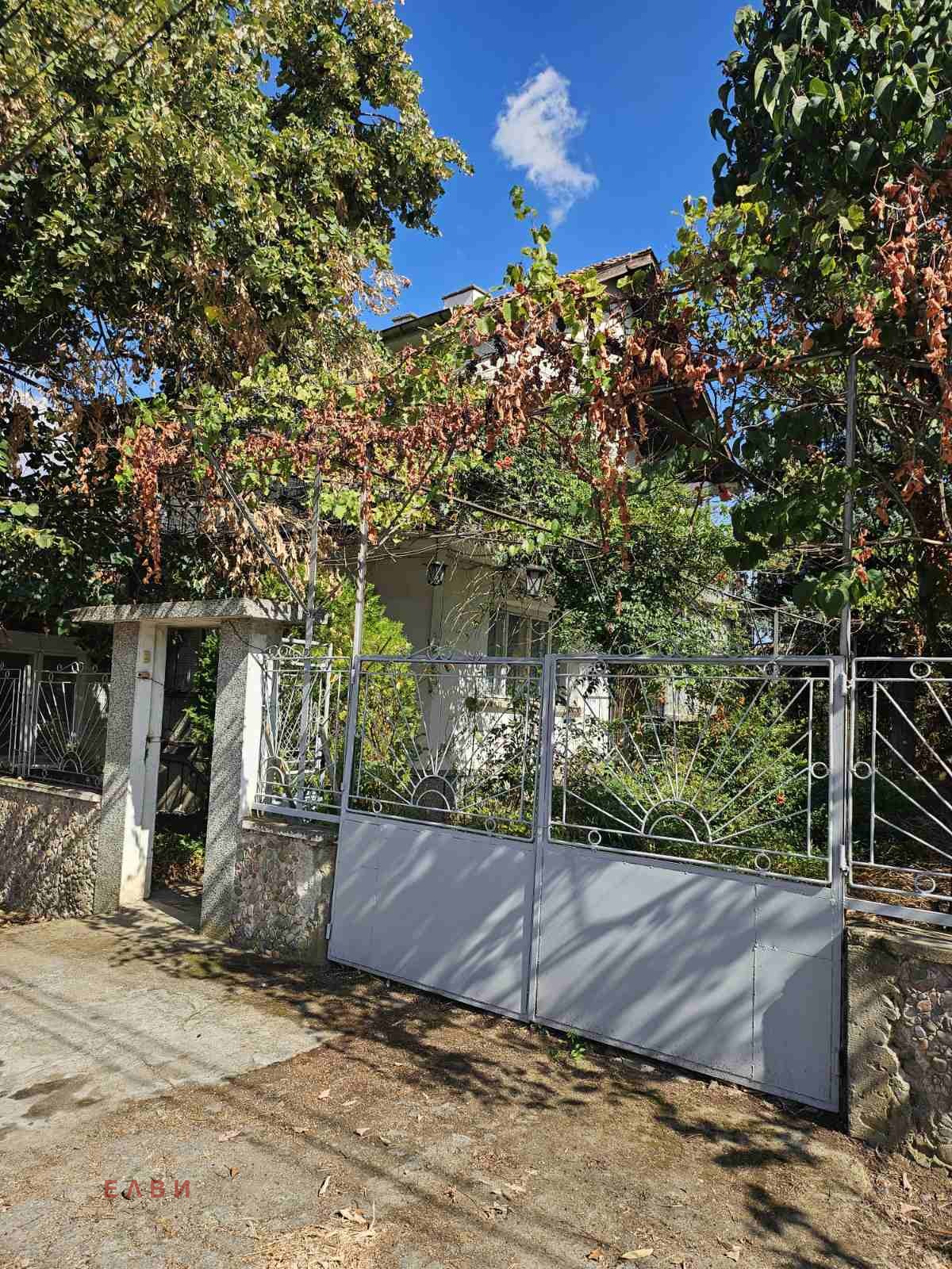 Продава КЪЩА, гр. Павел баня, област Стара Загора