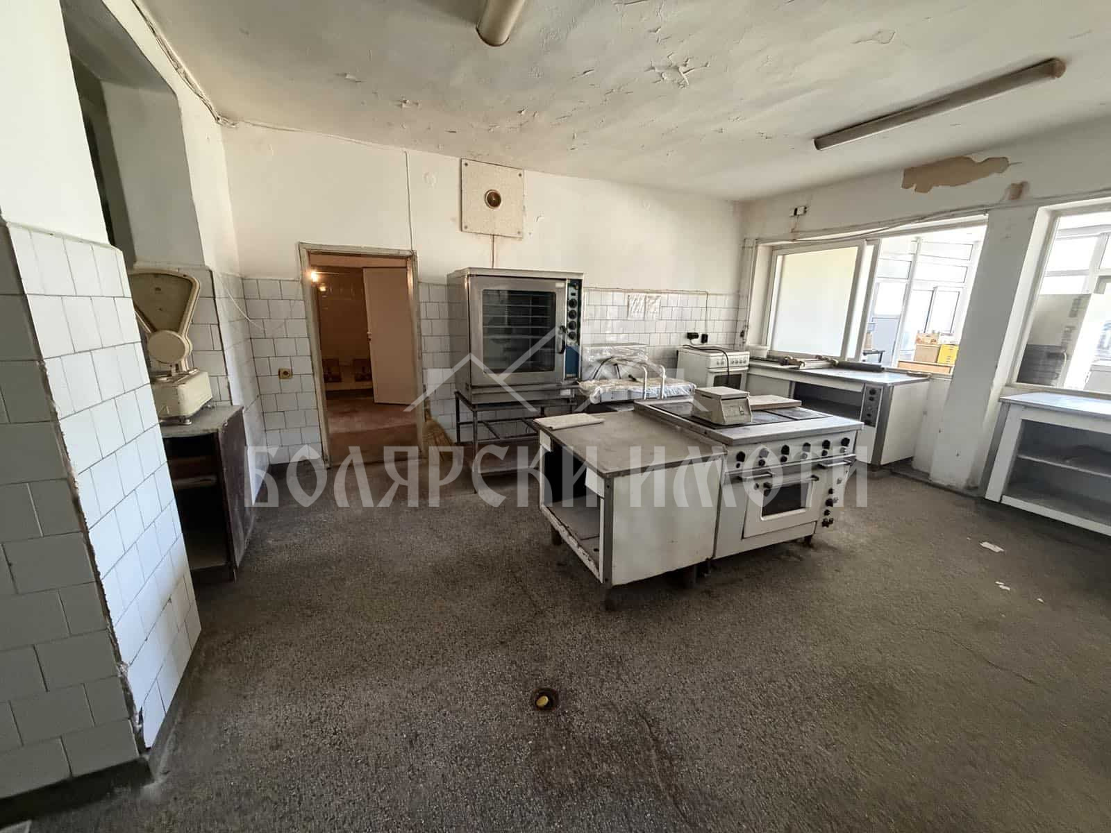 Продава СКЛАД, гр. Елена, област Велико Търново, снимка 9 - Складове - 54751080
