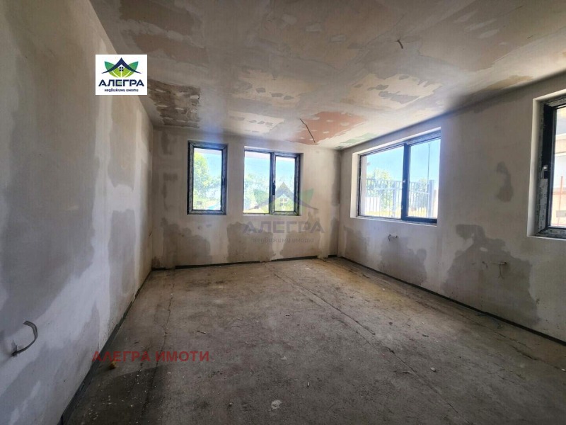 Продава 2-СТАЕН в град Пазарджик, Ставропол - 65 кв.м / 62 850 € » 122 923.92 лв., АЛЕГРА ИМОТИ