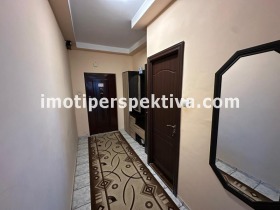 3-стаен град Пловдив, Тракия 11