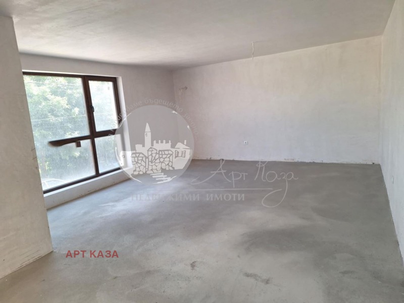 En venta  1 dormitorio Plovdiv , Komatevo , 87 metros cuadrados | 53234315